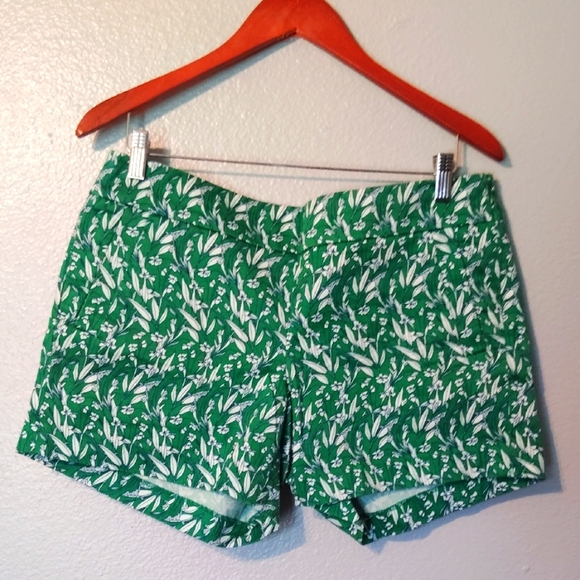 J. Crew Shorts Floral Green Size 10 - Picture 1 of 10